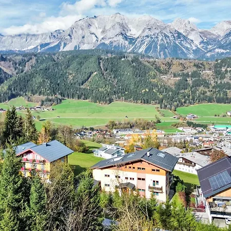 아파트 Panorama Dachstein By Interhome